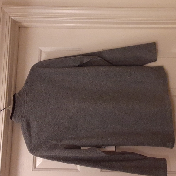 Women's Old Navy Turtleneck Sweater - Picture 8 of 11
